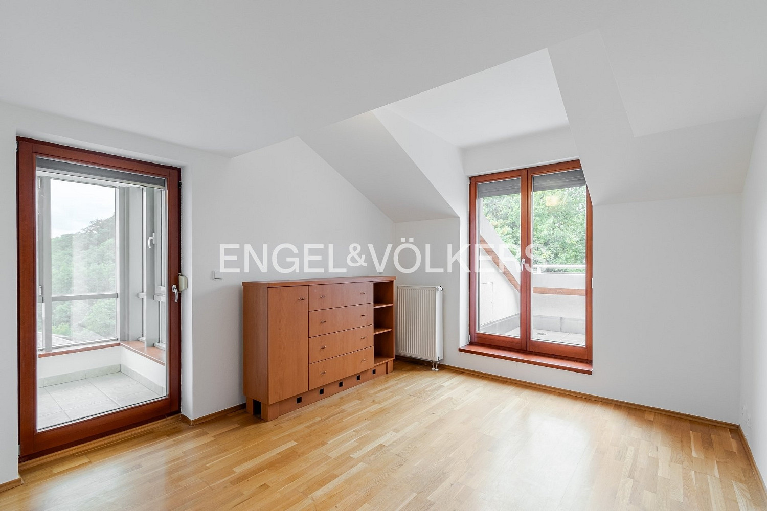 Pronájem bytu 4+1 120 m² – fotografie 4