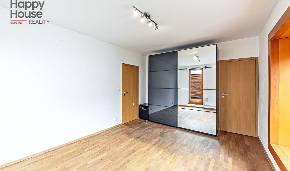 Prodej domu 200 m² s pozemkem 408 m², Praha – náhled fotky 11