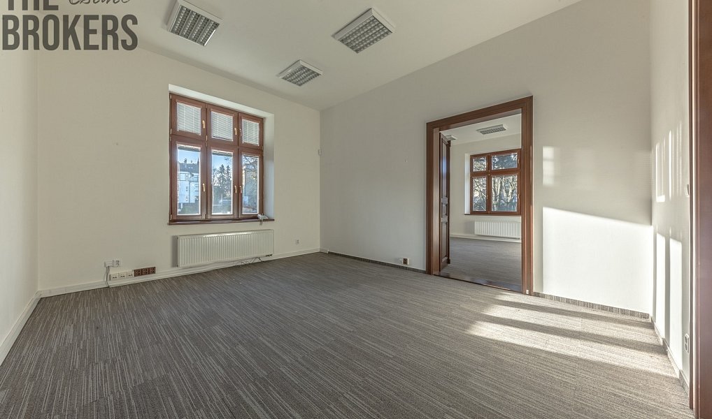 Pronájem kanceláře 230 m², Liberec – náhled fotky 8
