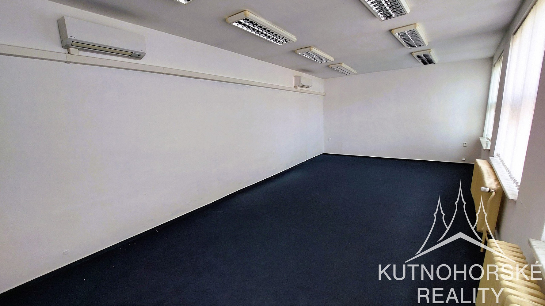 Pronájem kanceláře 43 m² – fotografie 4