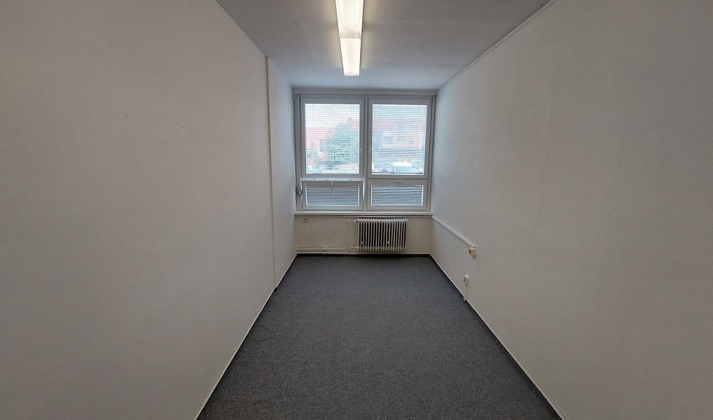 Pronájem kanceláře 32 m², Písek – náhled fotky 2