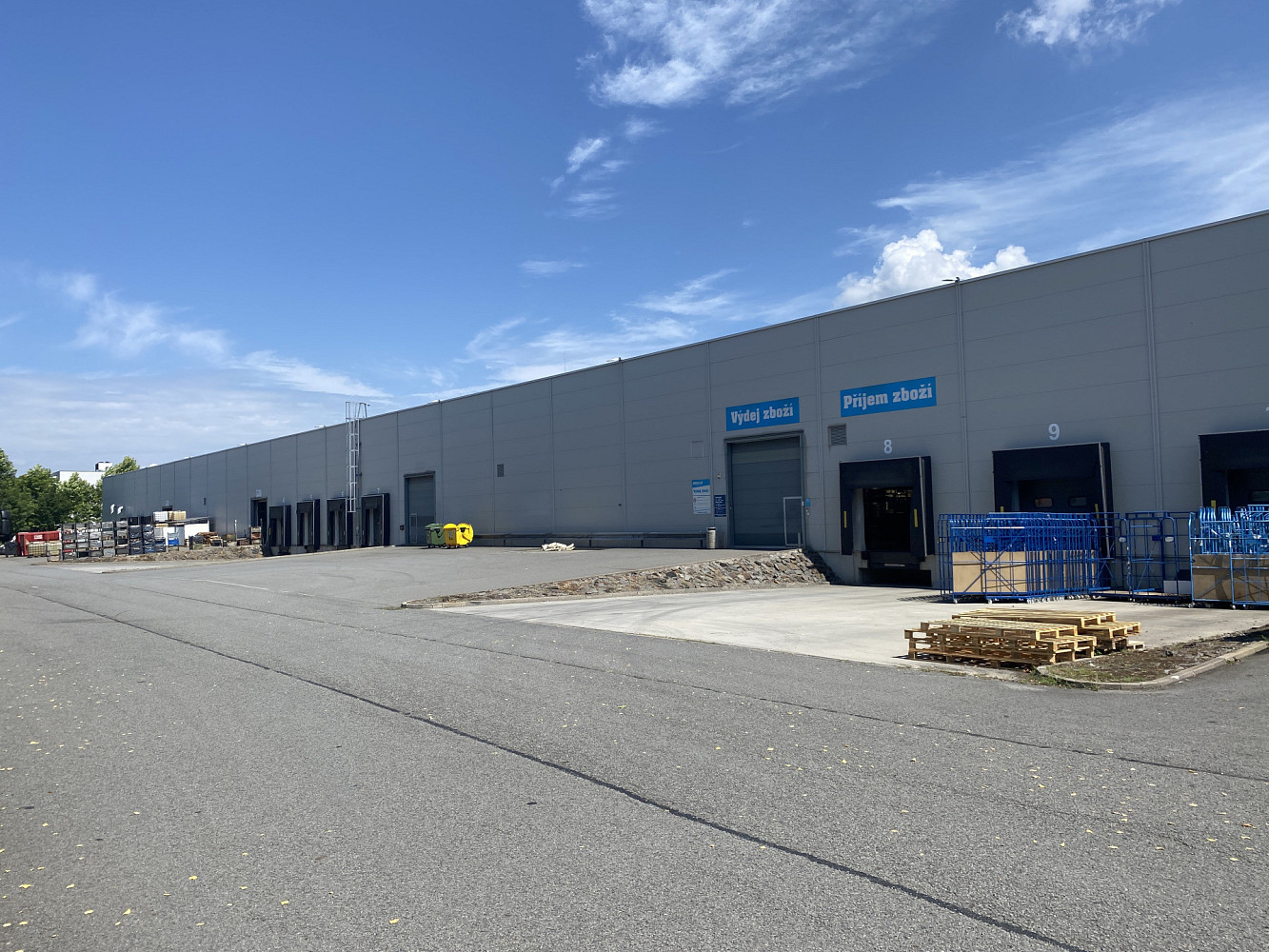 Pronájem skladovacích prostor 900 m² — photo 2