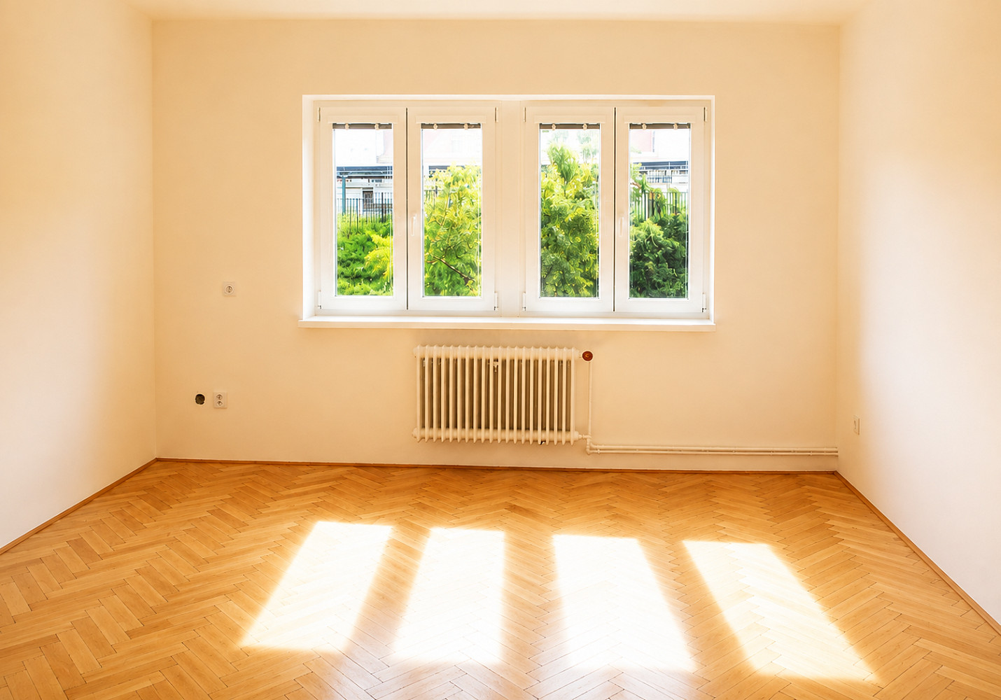 Pronájem bytu 3+kk 74 m² – fotografie 3