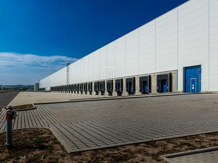 Pronájem skladovacích prostor 15 000 m² – fotografie 2