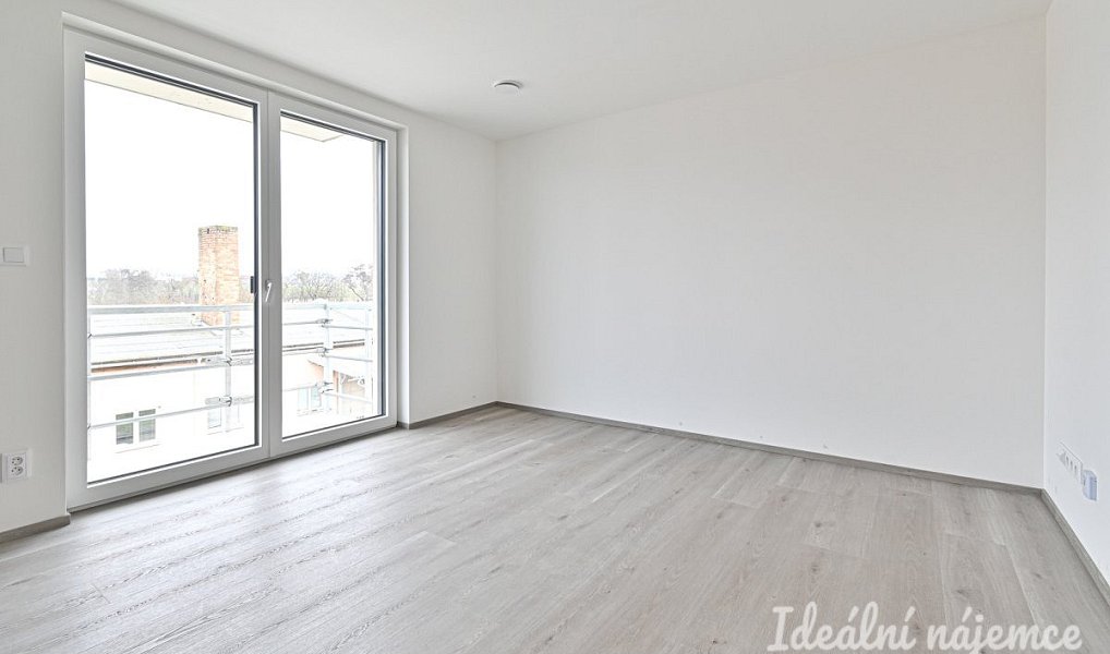 Pronájem bytu 2+kk 39 m², Dobřany – náhled fotky 7