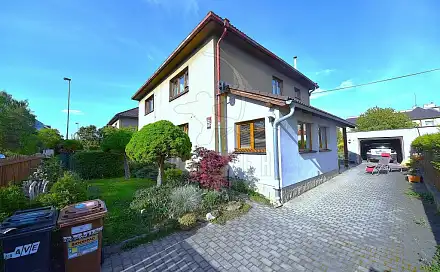 Prodej domu 190 m² s pozemkem 431 m², Dobročovická, Praha 10 - Strašnice