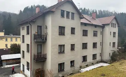 Dražba bytu 2+1 54 m², Poniklá