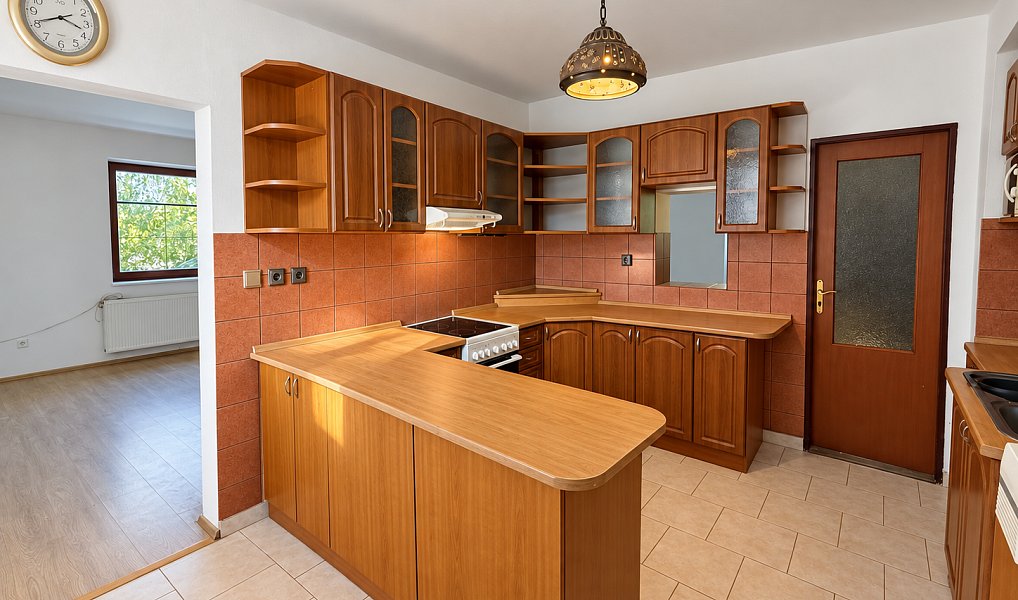 Pronájem domu 120 m², Svojetín – náhled fotky 2