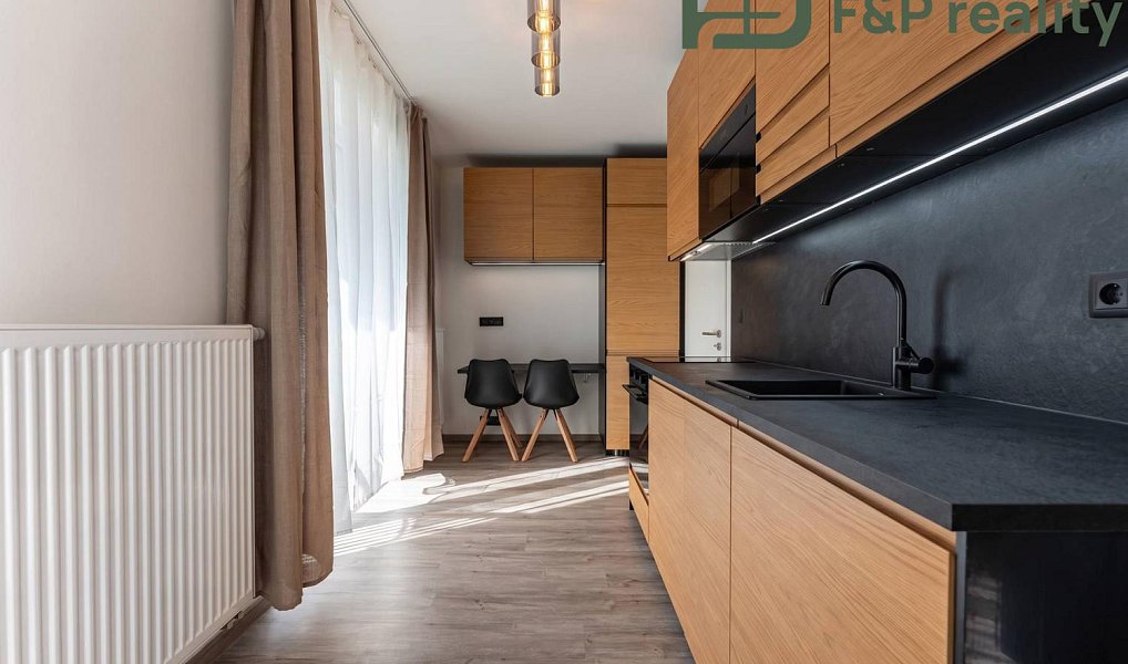 Pronájem bytu 1+1 39 m², Český Brod – náhled fotky 2