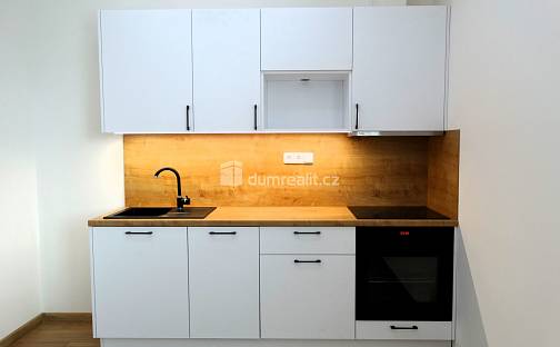 Pronájem bytu 1+kk 37 m², Svatoplukova, Veselí nad Moravou, okres Hodonín