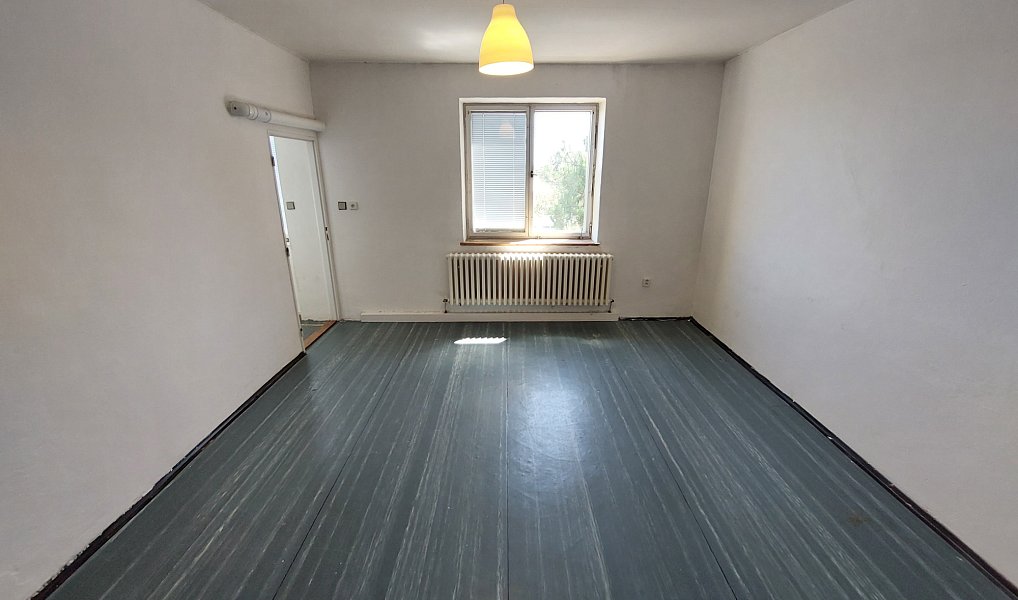 Pronájem bytu 3+1 111 m², Třebíč – náhled fotky 3