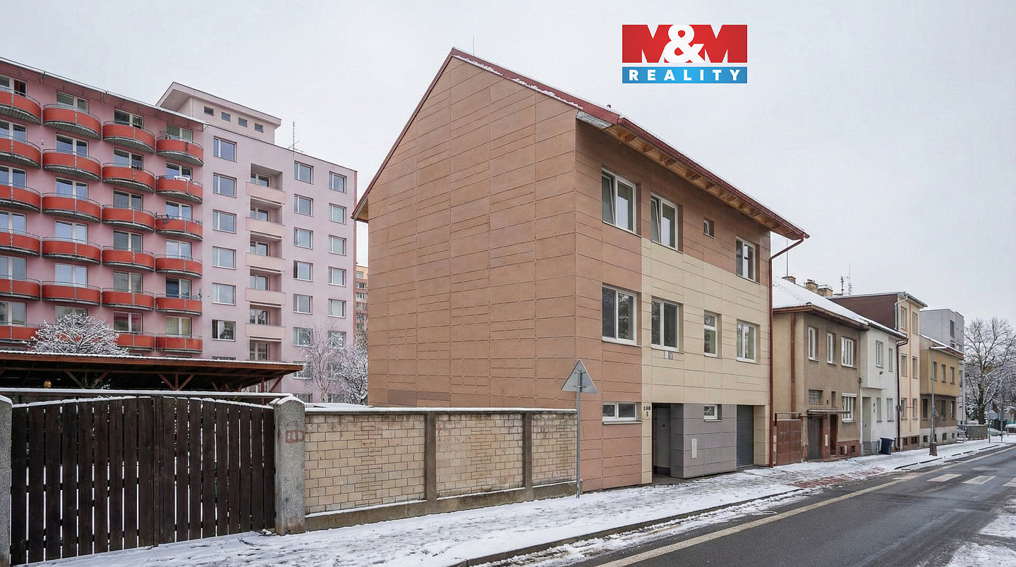 Prodej nájemního domu, činžáku 254 m²