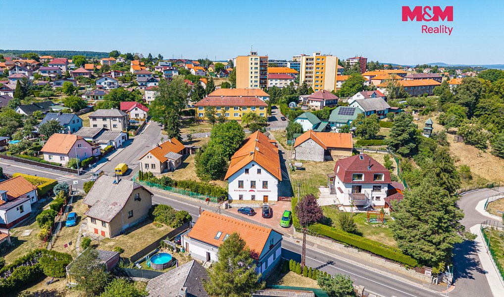 Prodej domu 200 m² s pozemkem 346 m², Komárov – náhled fotky 18