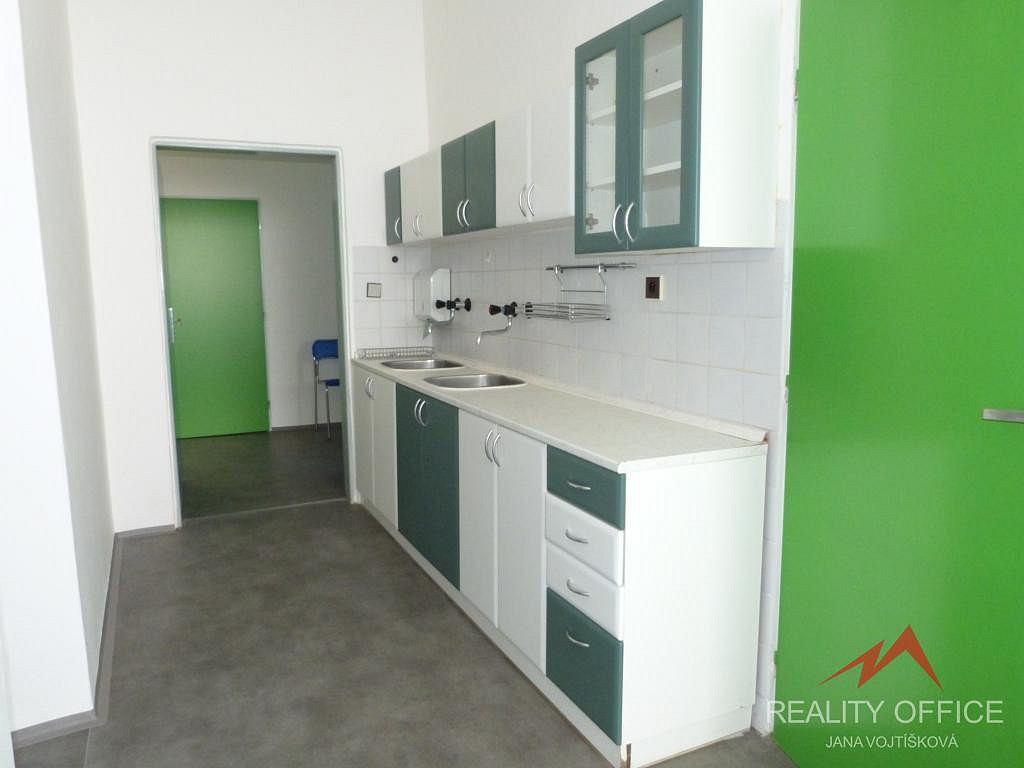 Pronájem komerčního objektu (jiného typu) 73 m² – fotografie 2