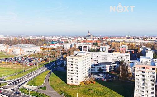 Prodej bytu 1+kk 30 m², Akademika Heyrovského, Hradec Králové