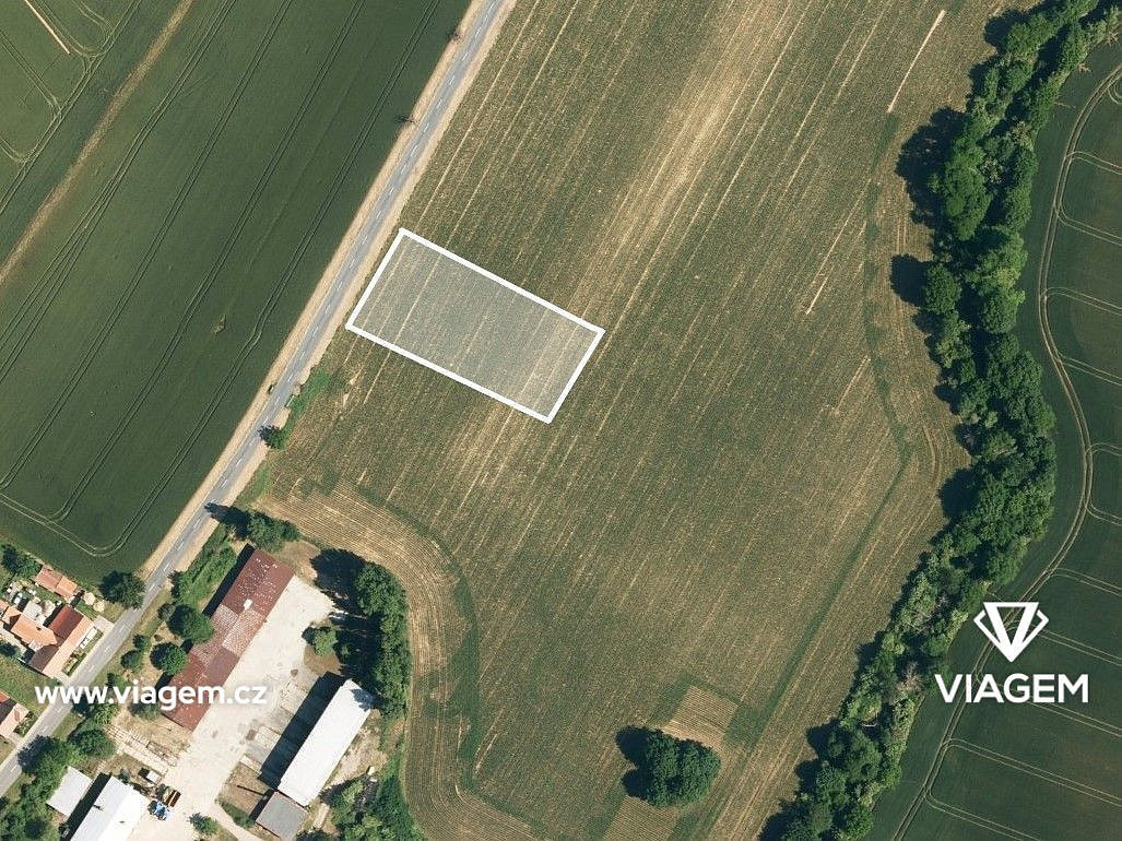 Prodej pole 801 m² – pohled 3
