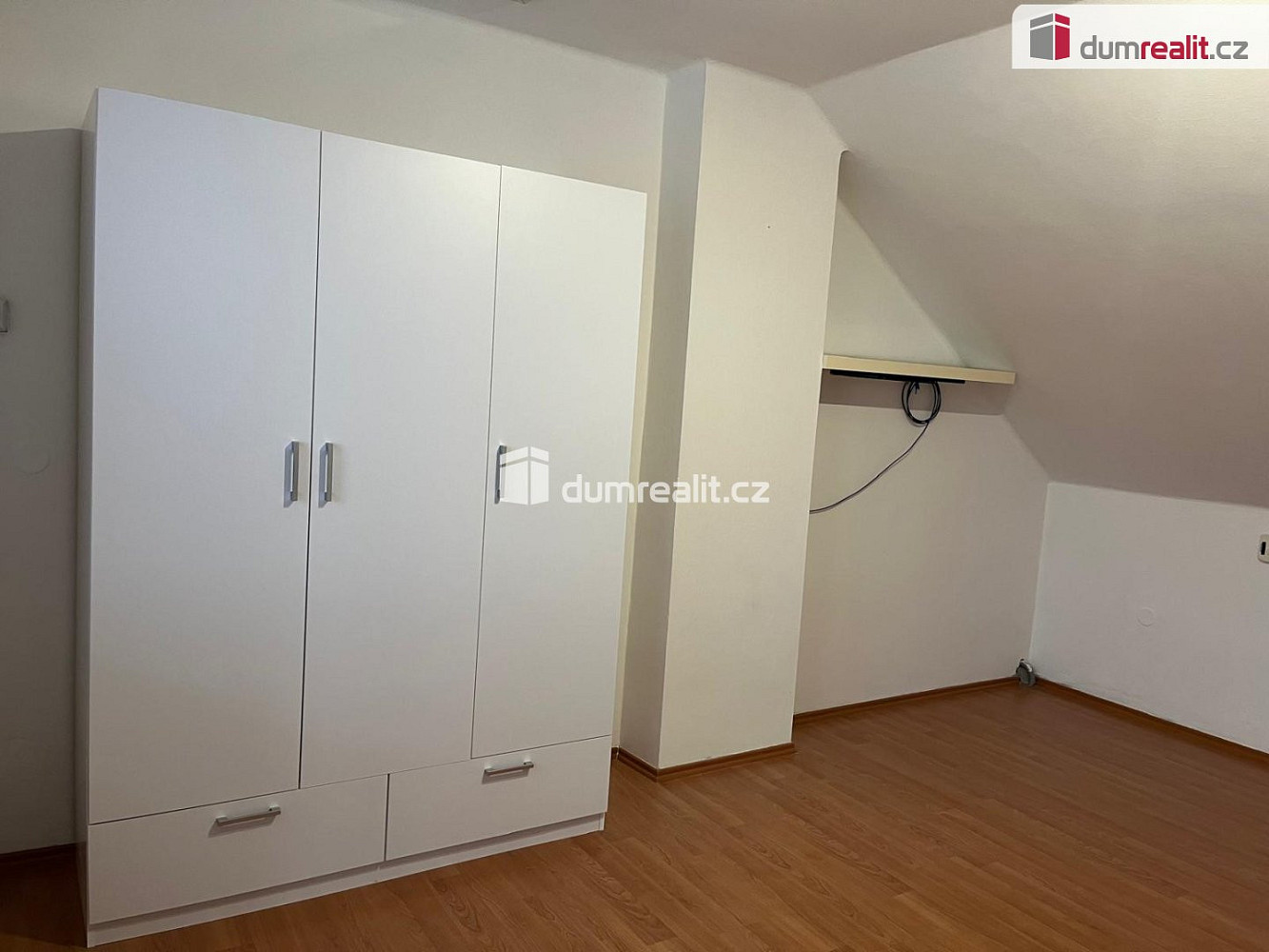 Pronájem bytu 2+kk 80 m² – fotografie 3