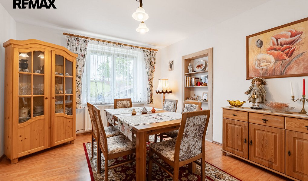 Prodej domu 328 m² s pozemkem 758 m², Vejprty – náhled fotky 26