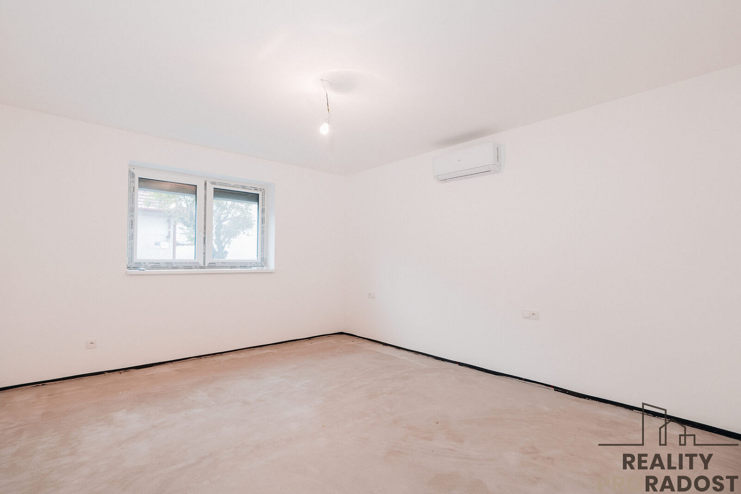 Prodej domu 133 m² s pozemkem 160 m² – fotografie 3