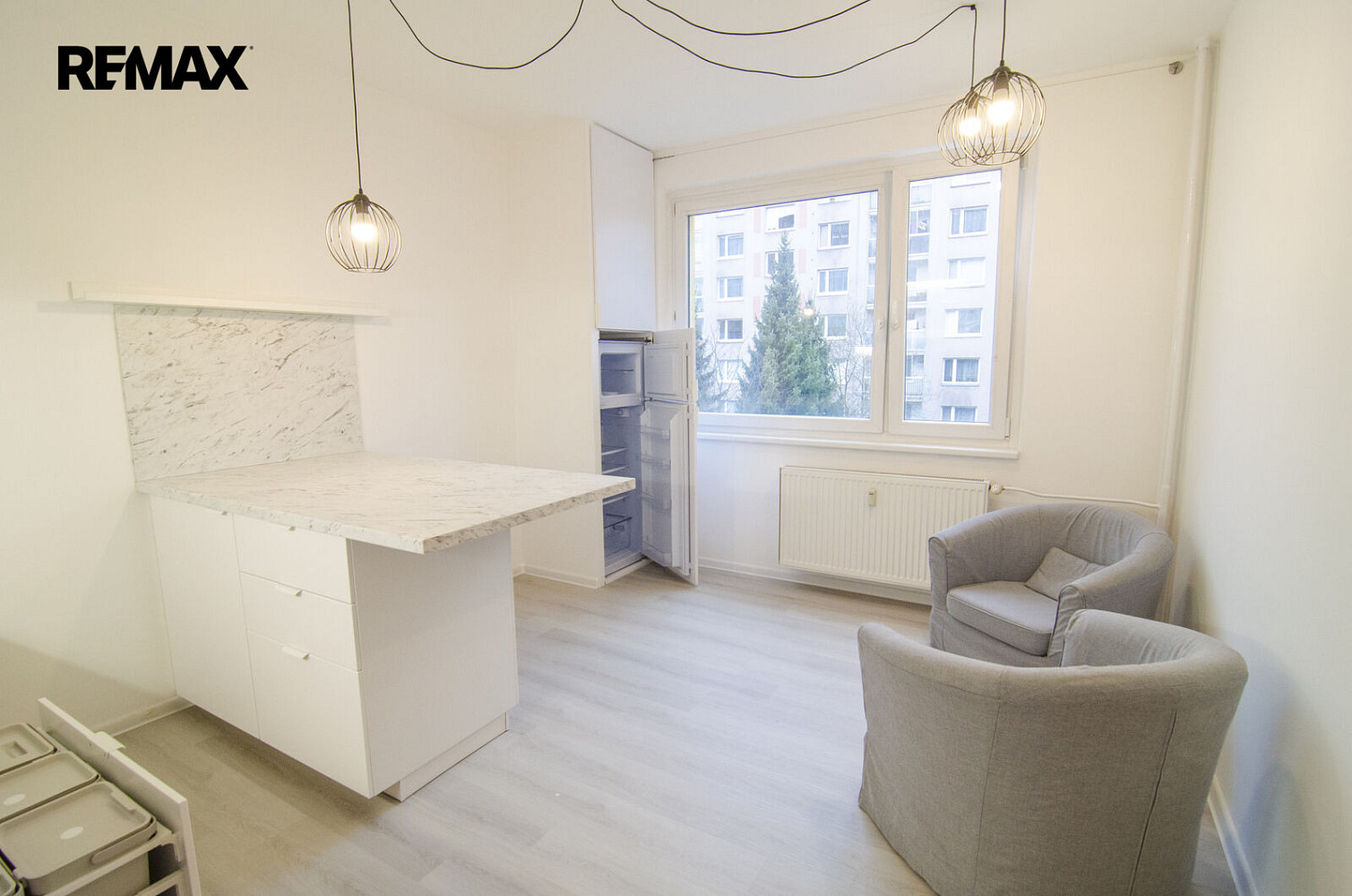 Pronájem bytu 1+1 36 m² – fotografie 2