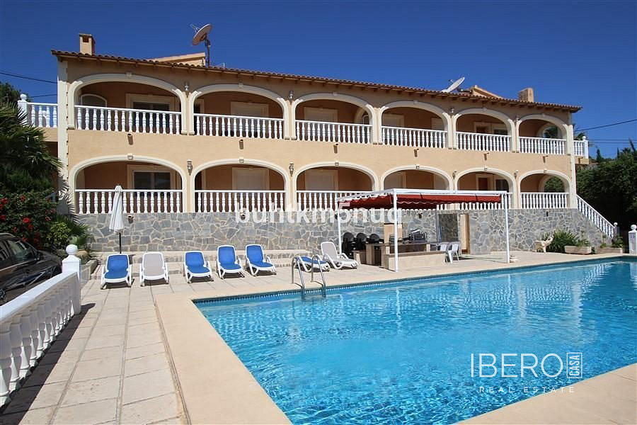 Prodej domu 820 m² s pozemkem 1 280 m²