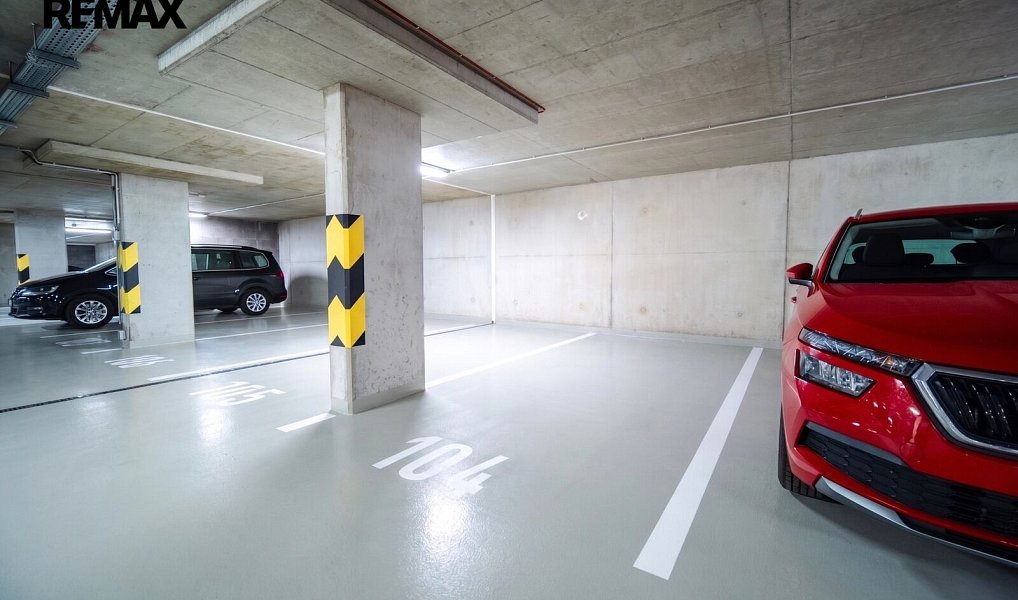 Prodej bytu 4+kk 93 m², Praha – náhled fotky 23