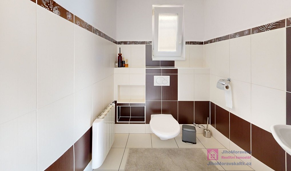 Prodej domu 188 m² s pozemkem 135 m², Hodonín – náhled fotky 8