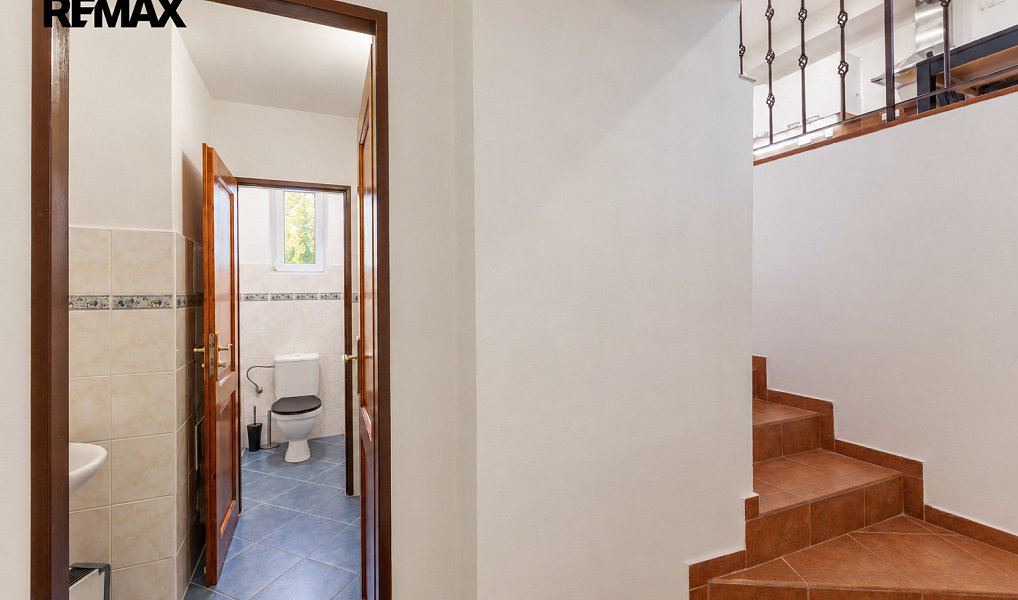 Pronájem bytu 2+kk 85 m², Praha – náhled fotky 4