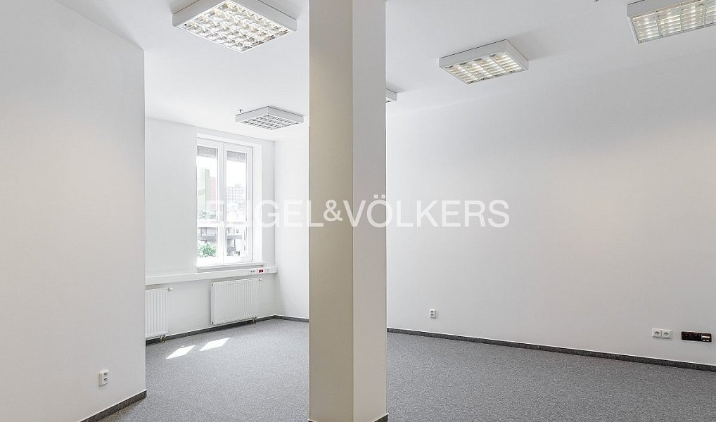 Pronájem kanceláře 34 m², Praha – náhled fotky 2