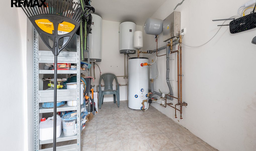 Prodej domu 363 m² s pozemkem 1 624 m², Paračov – náhled fotky 34