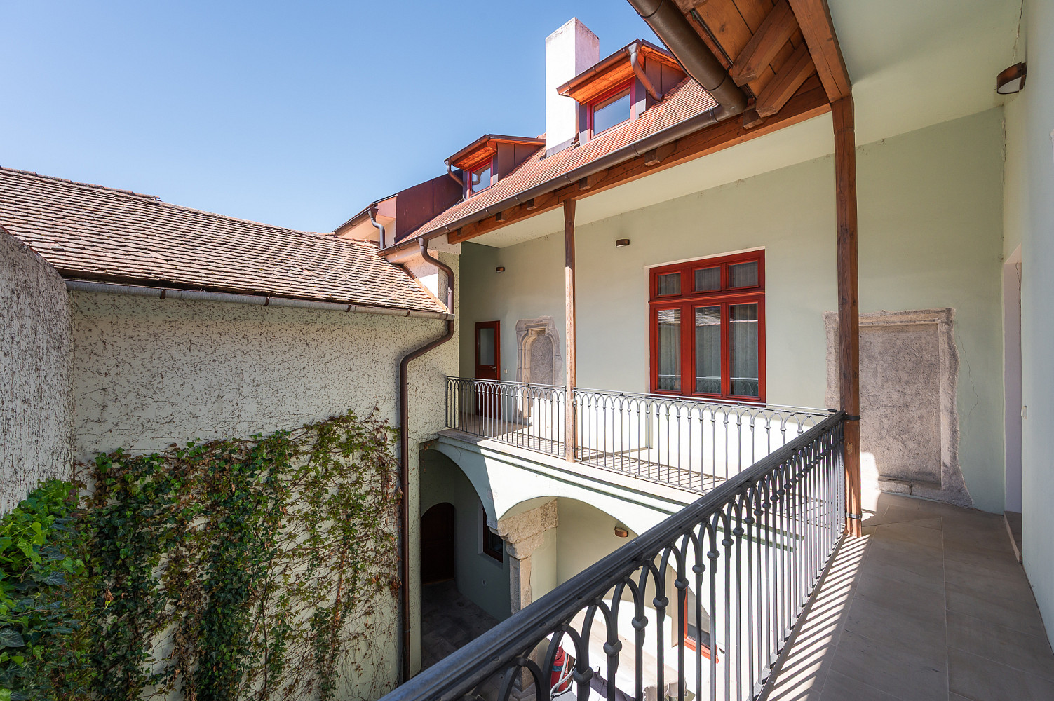 Prodej nájemního domu, činžáku 690 m² – fotografie 4