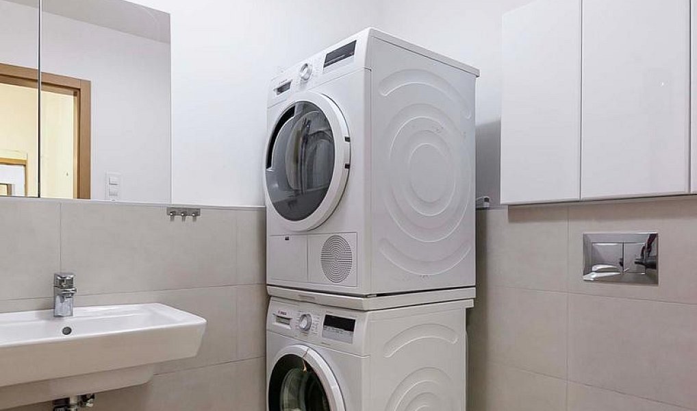 Prodej bytu 4+kk 104 m², Praha – náhled fotky 22