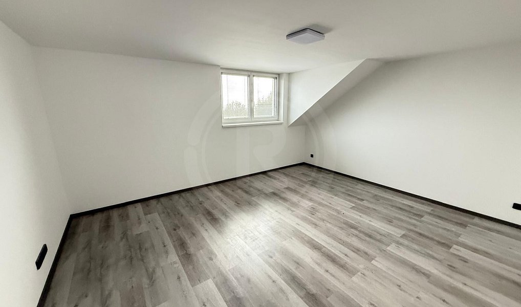 Pronájem domu 150 m² s pozemkem 210 m², Dubičné – náhled fotky 7