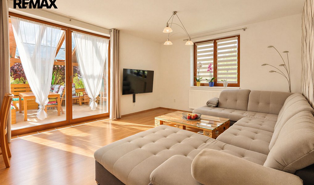 Prodej domu 155 m² s pozemkem 614 m², Rybitví – náhled fotky 2