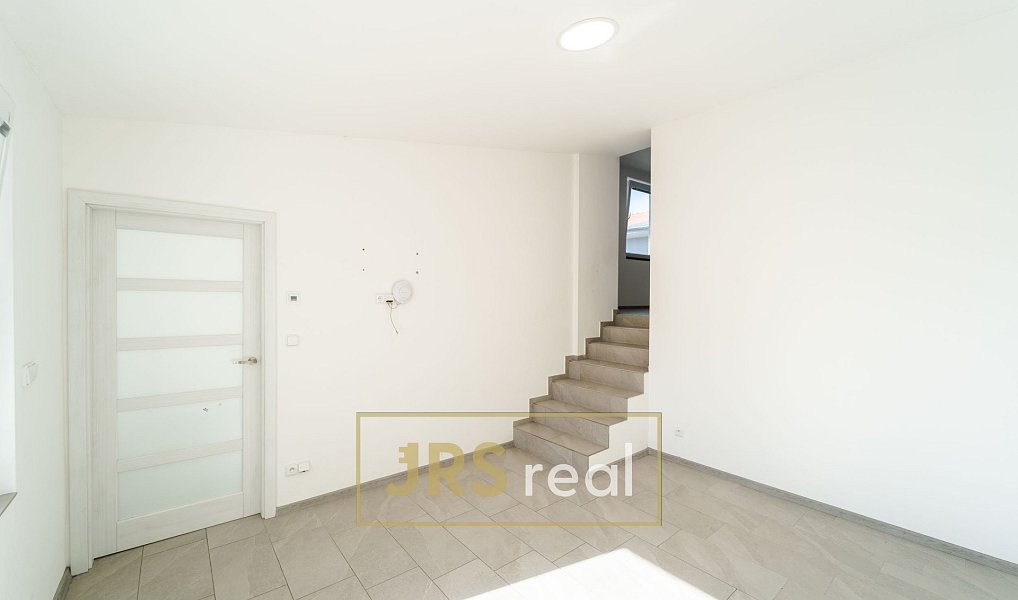 Pronájem bytu 3+1 56 m², Velké Pavlovice – náhled fotky 4