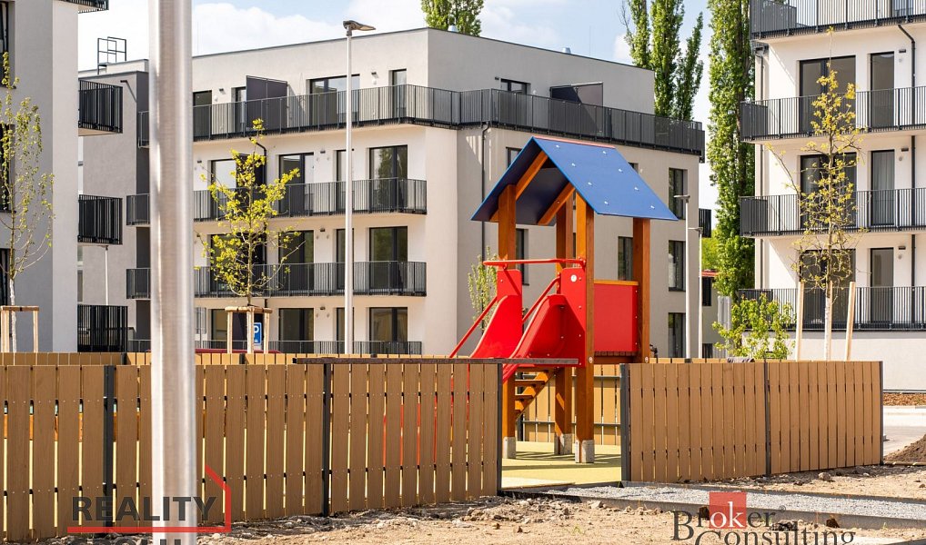 Prodej bytu 4+kk 82 m², Kladno – náhled fotky 2