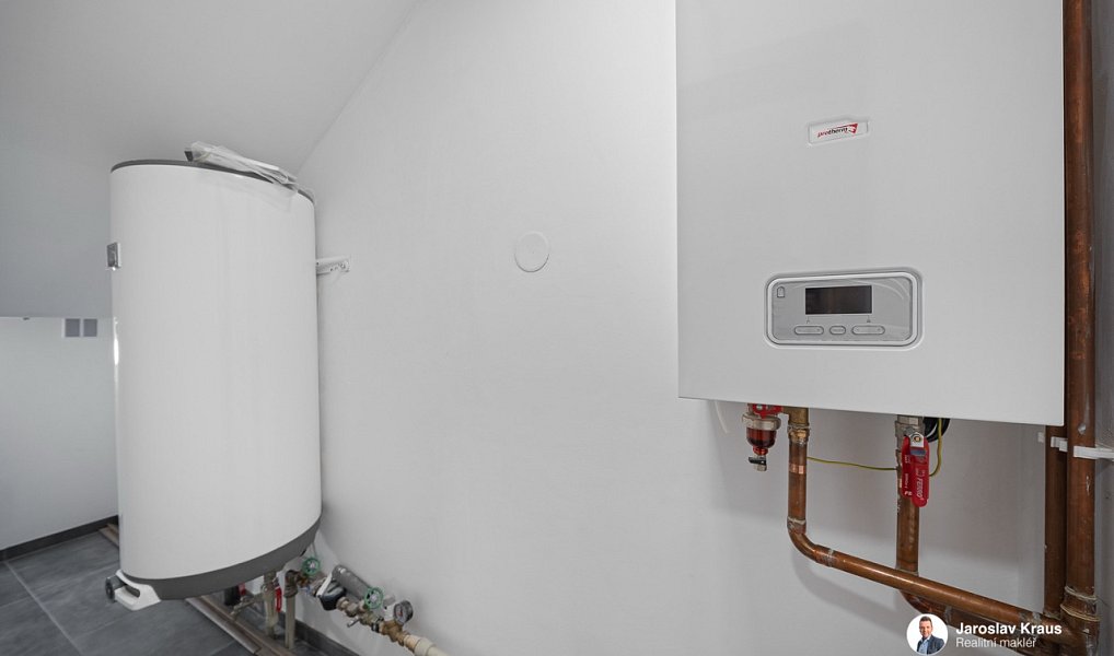 Prodej domu 134 m² s pozemkem 176 m², Nová Paka – náhled fotky 18
