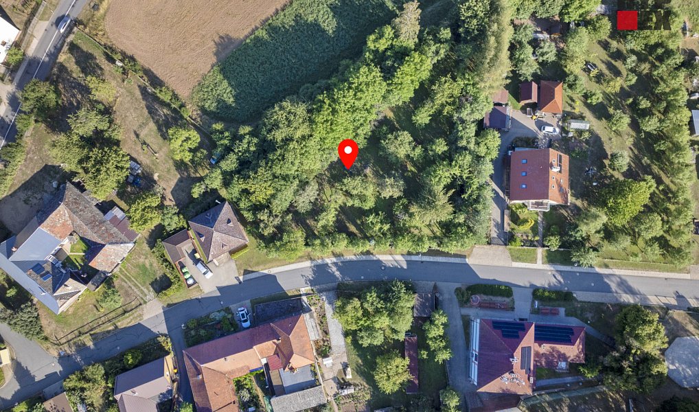 Prodej stavebního pozemku 1 513 m², Slatina – náhled fotky 10