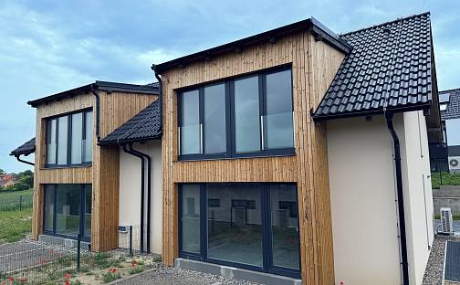 Prodej domu 107 m² s pozemkem 450 m², Kly - Hoření Vinice, okres Mělník