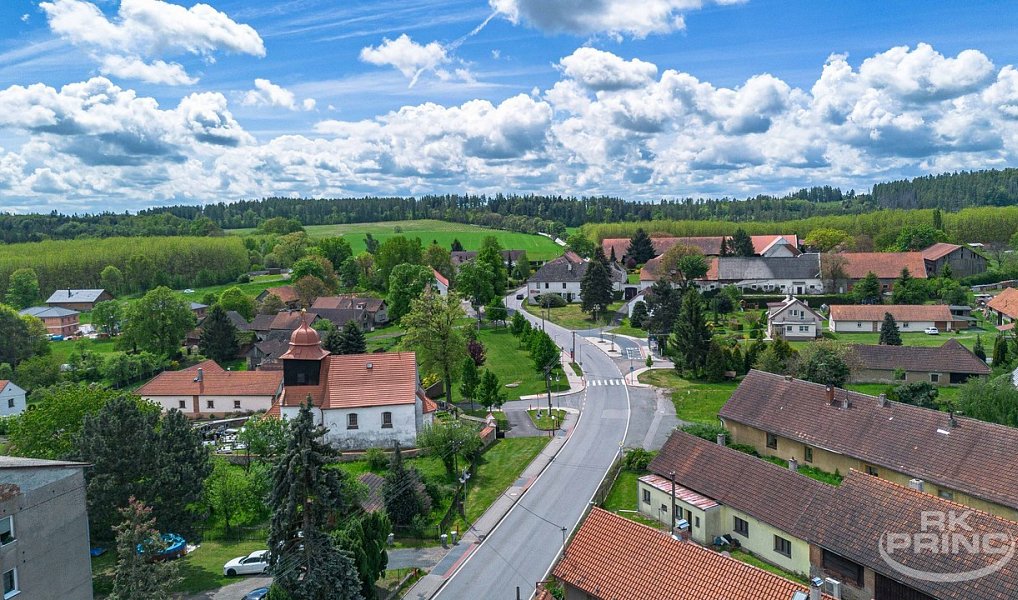 Prodej domu 200 m² s pozemkem 429 m², Tehov – náhled fotky 15