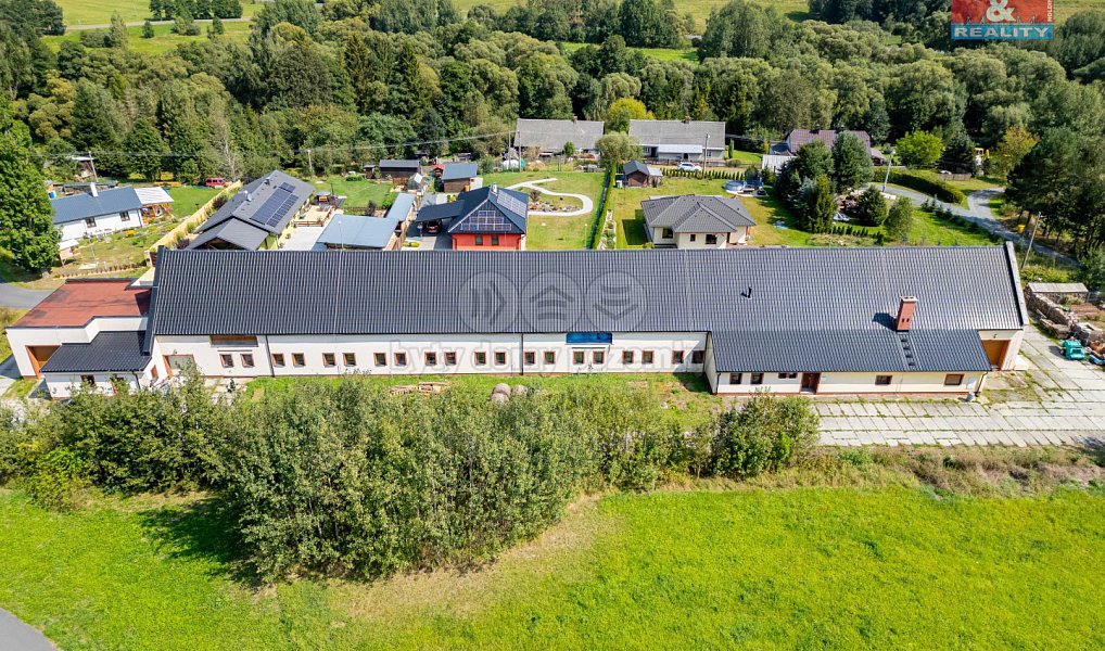 Prodej domu 2 000 m² s pozemkem 2 523 m², Valšov – náhled fotky 2