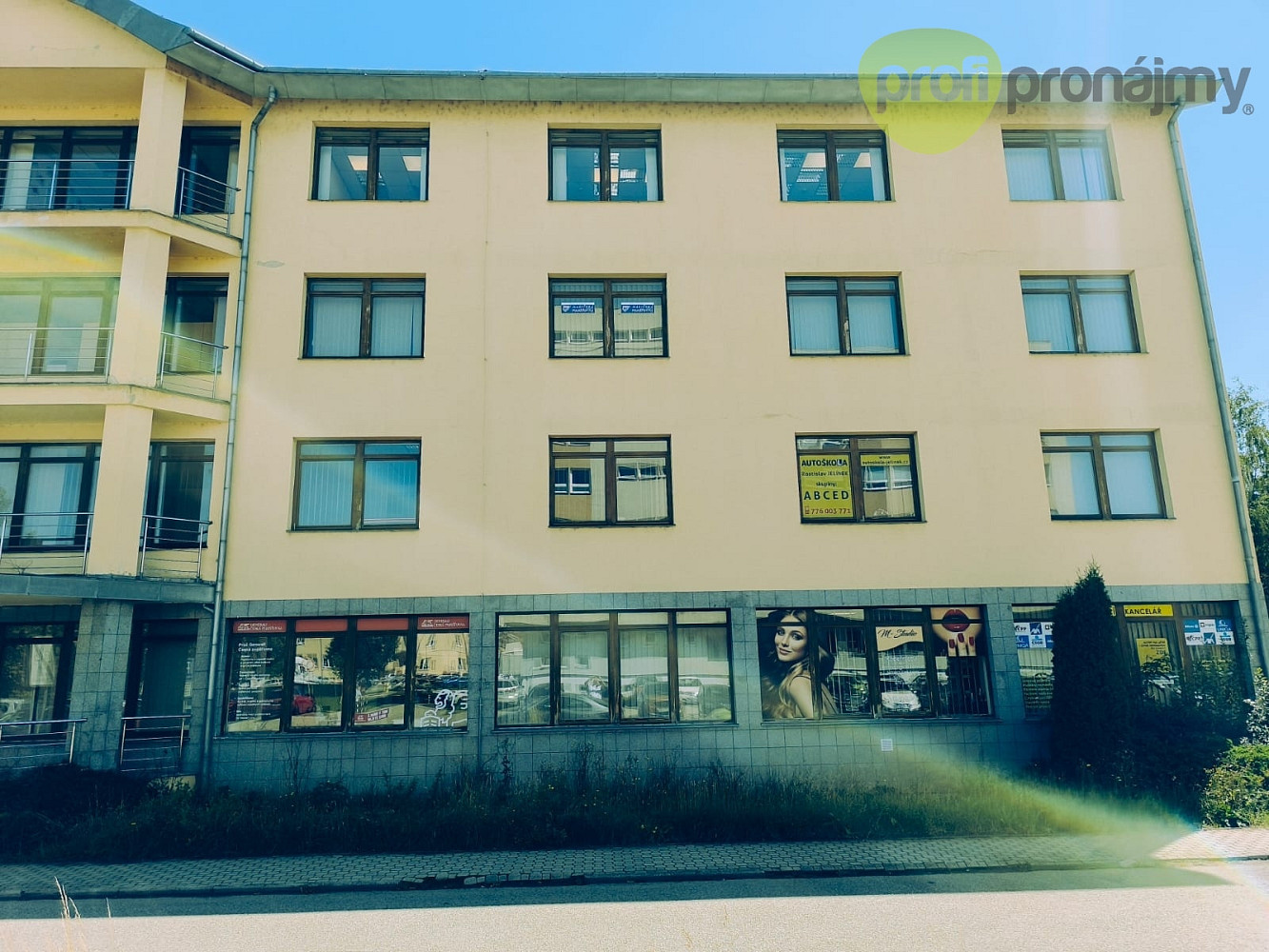 Pronájem kanceláře 21 m² – fotografie 2