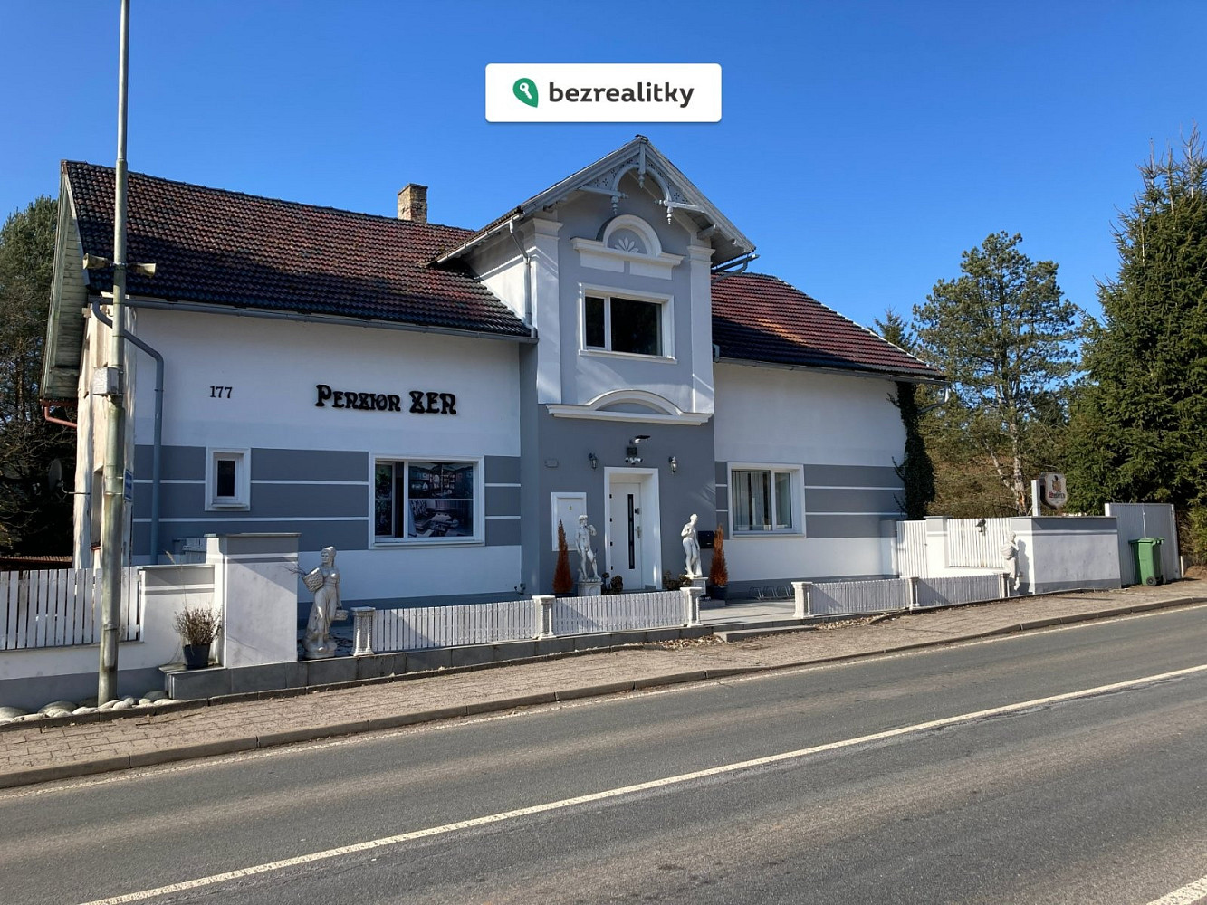 Prodej domu 241 m² s pozemkem 2 752 m²