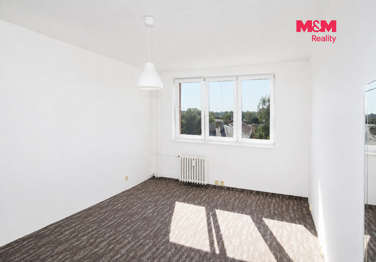 Pronájem bytu 1+1 36 m² — photo 2