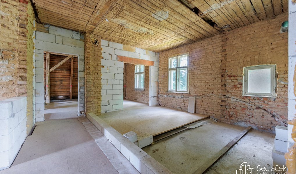 Prodej domu 194 m² s pozemkem 1 069 m², Lipová – náhled fotky 4