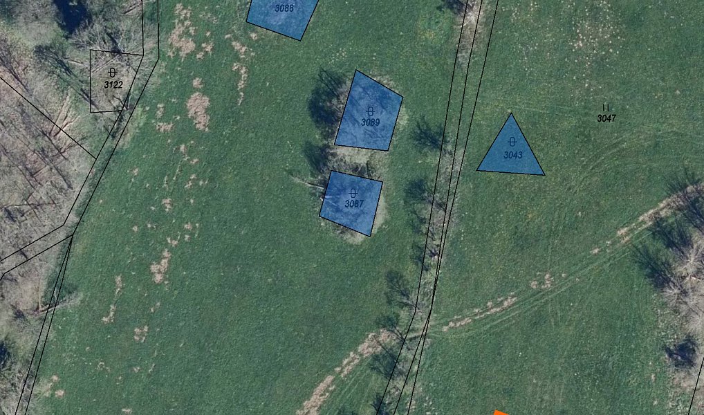 Prodej pole 4 932 m², Petrovice – náhled fotky 3