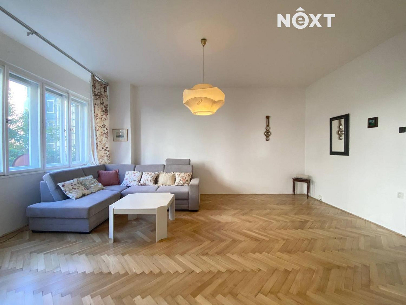 Pronájem bytu 2+1 90 m² – fotografie 3