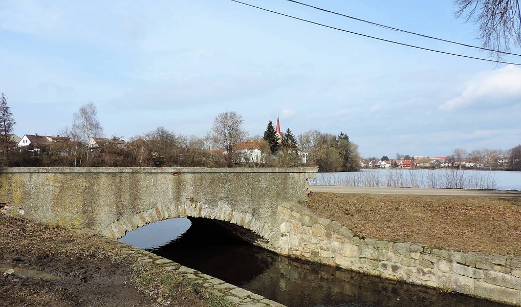 Prodej komerčního objektu (jiného typu) 5 000 m², Telč – náhled fotky 16