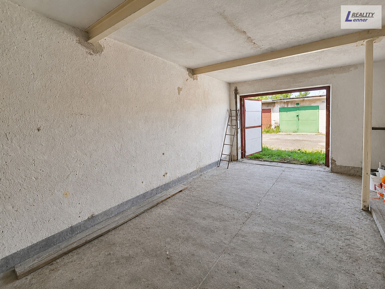 Prodej zděné garáže 18 m2 s vlastním pozemkem — photo 5