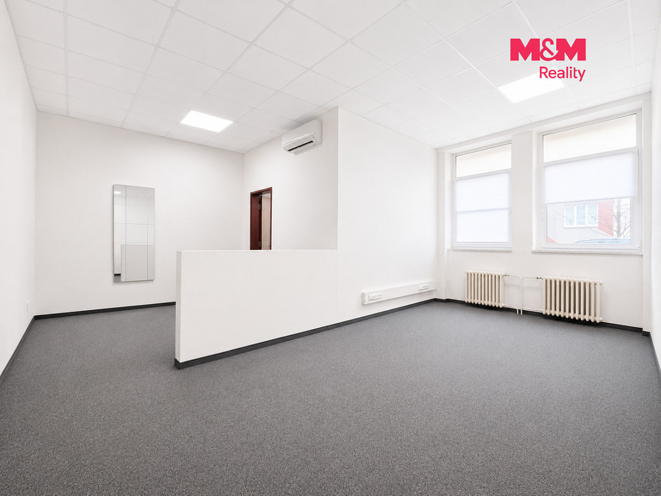 Pronájem kanceláře 50 m² – fotografie 3